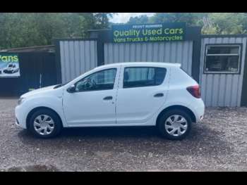 Used Dacia Sandero 2018 for sale - 74940786: Photo