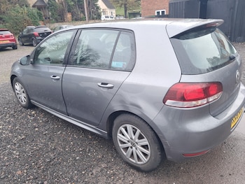 Used Volkswagen Golf 2011 for sale - 76807313: Photo
