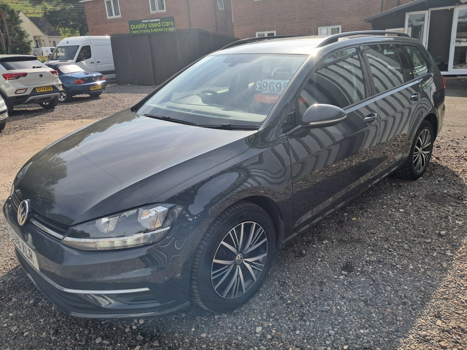 Used Volkswagen Golf 2018 for sale - 76064070: Photo 2