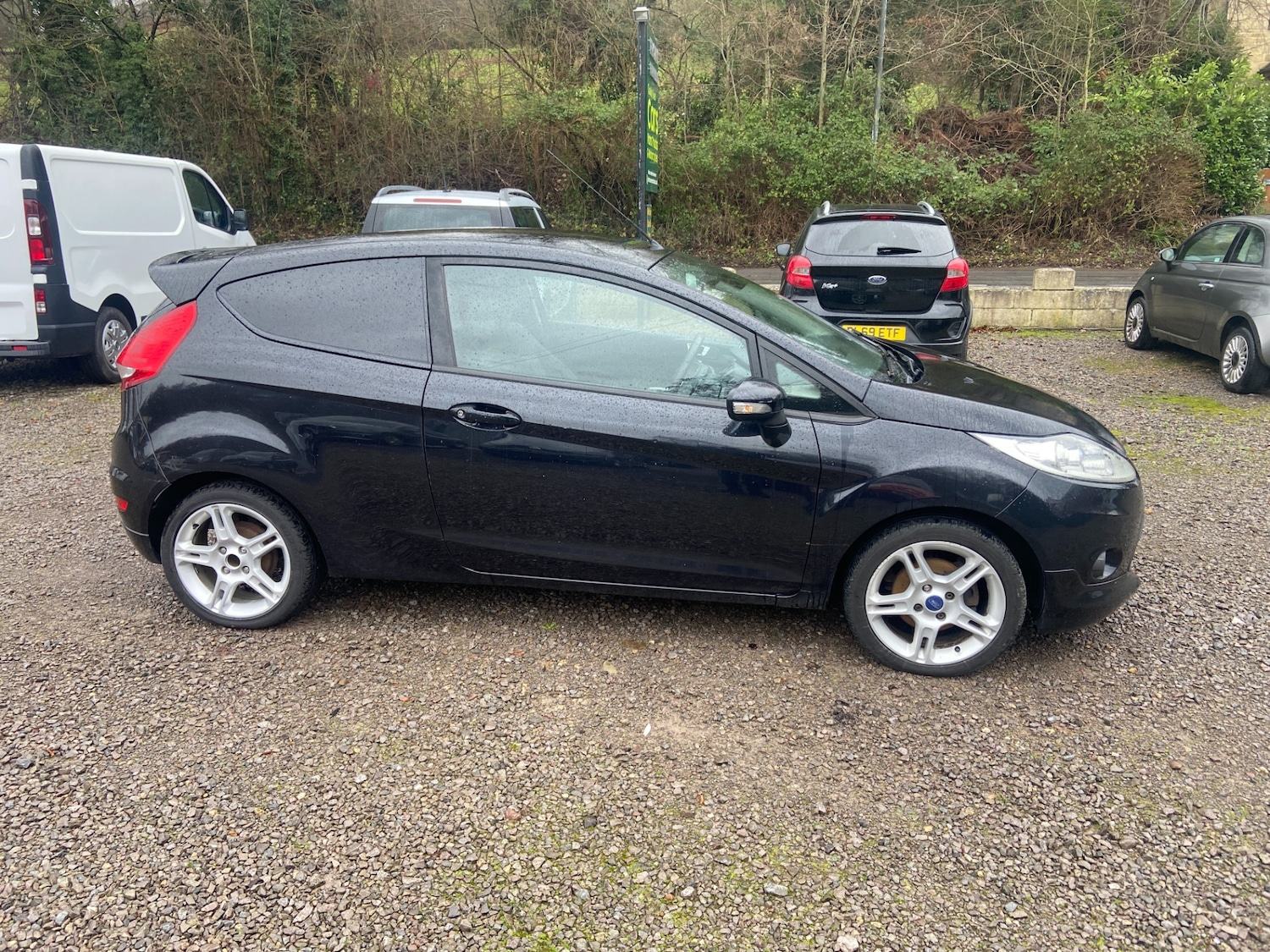 Used Ford Fiesta 2012 for sale - 77148701: Photo 4