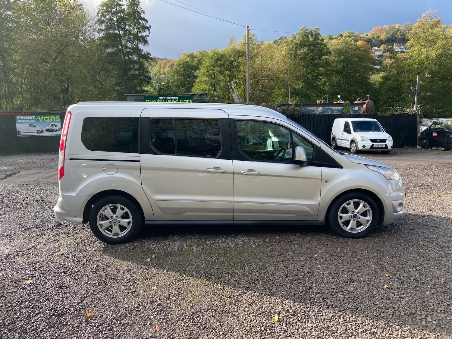 Used Ford Grand Tourneo Connect 2015 for sale - 76382510: Photo 5