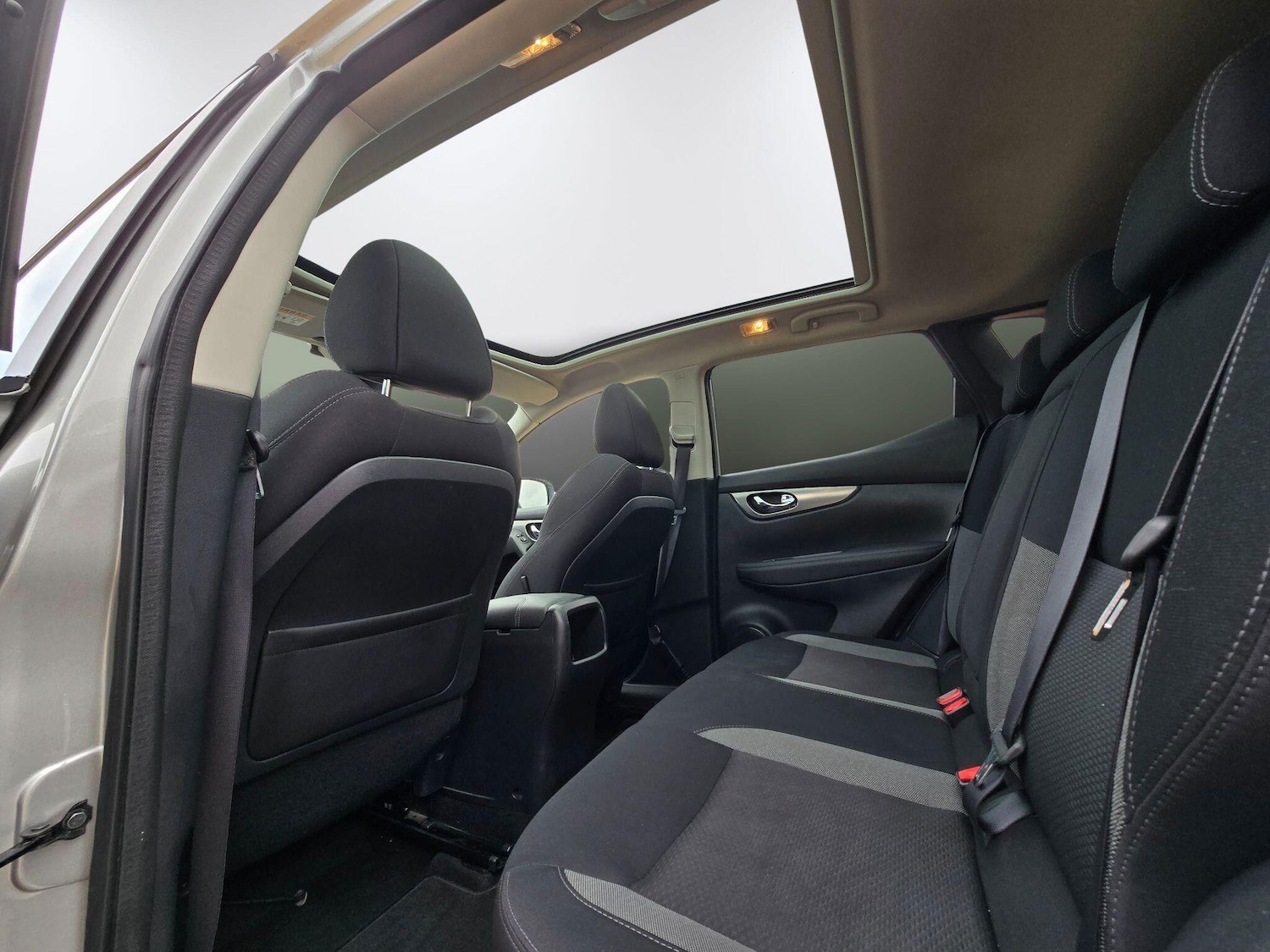 Used Nissan Qashqai 2018 for sale - 76989202: Photo 22