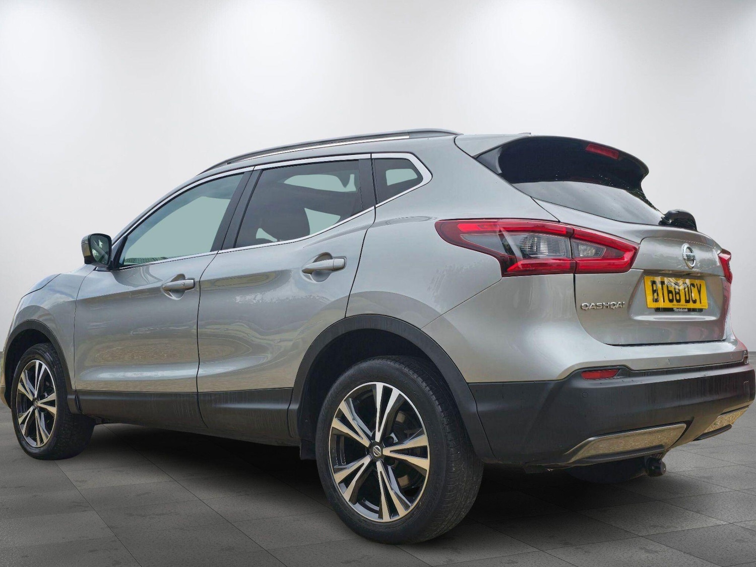 Used Nissan Qashqai 2018 for sale - 76989202: Photo 4