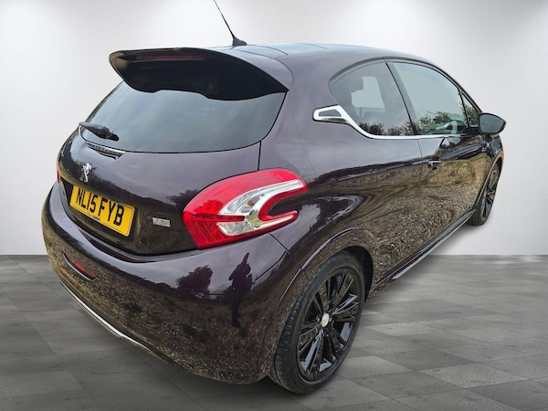Used Peugeot 208 2015 for sale - 76201307: Photo 5