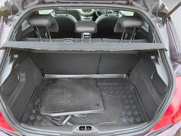 Used Peugeot 208 2015 for sale - 76201307: Photo 9