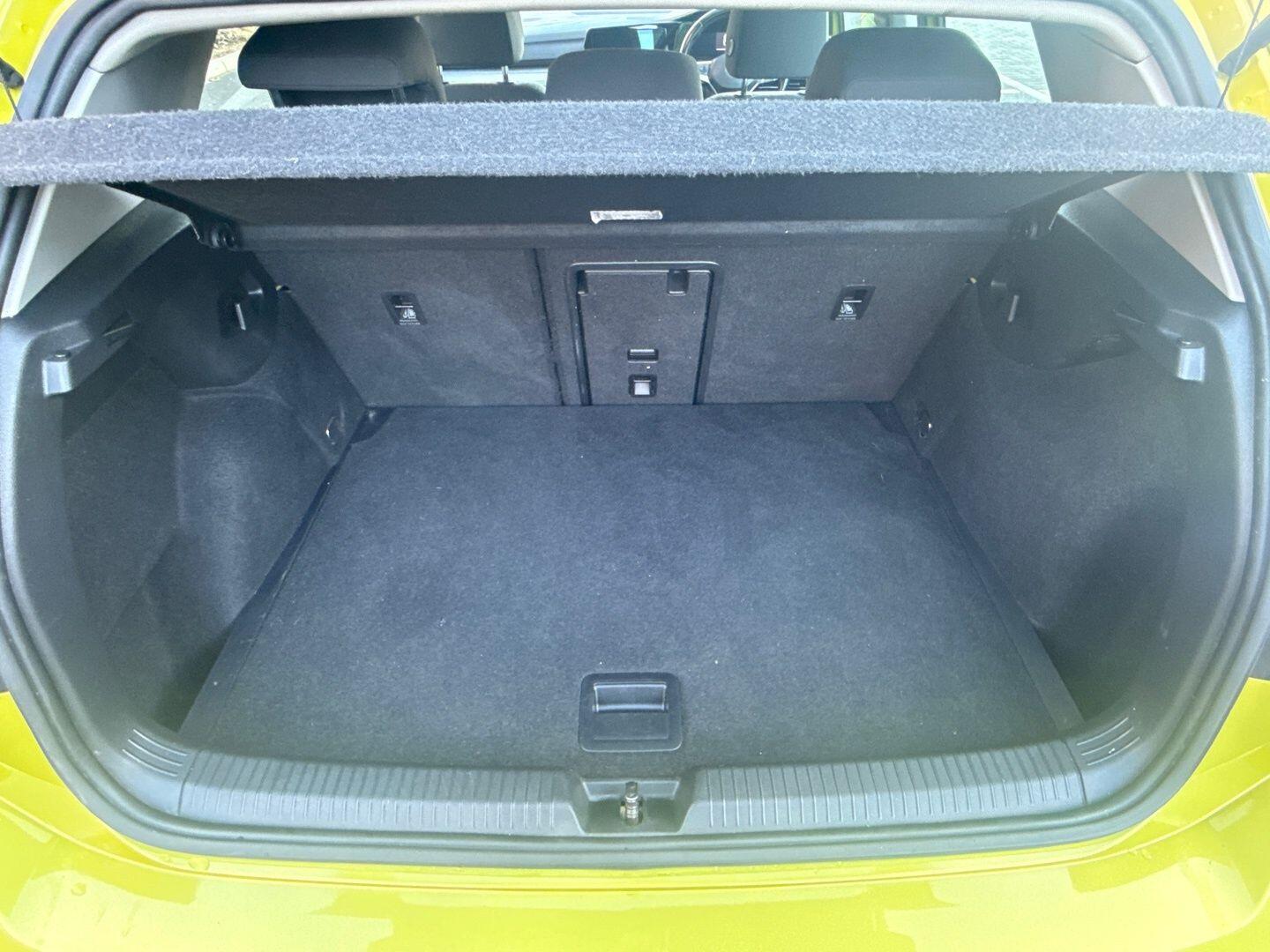 Used Volkswagen Golf 2020 for sale - 77050002: Photo 29