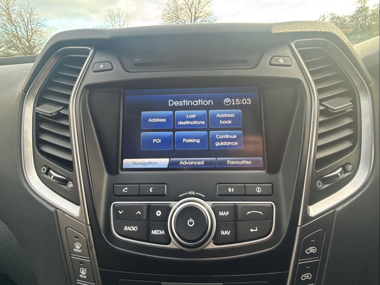 Used Hyundai Santa Fe 2014 for sale - 76199911: Photo 25