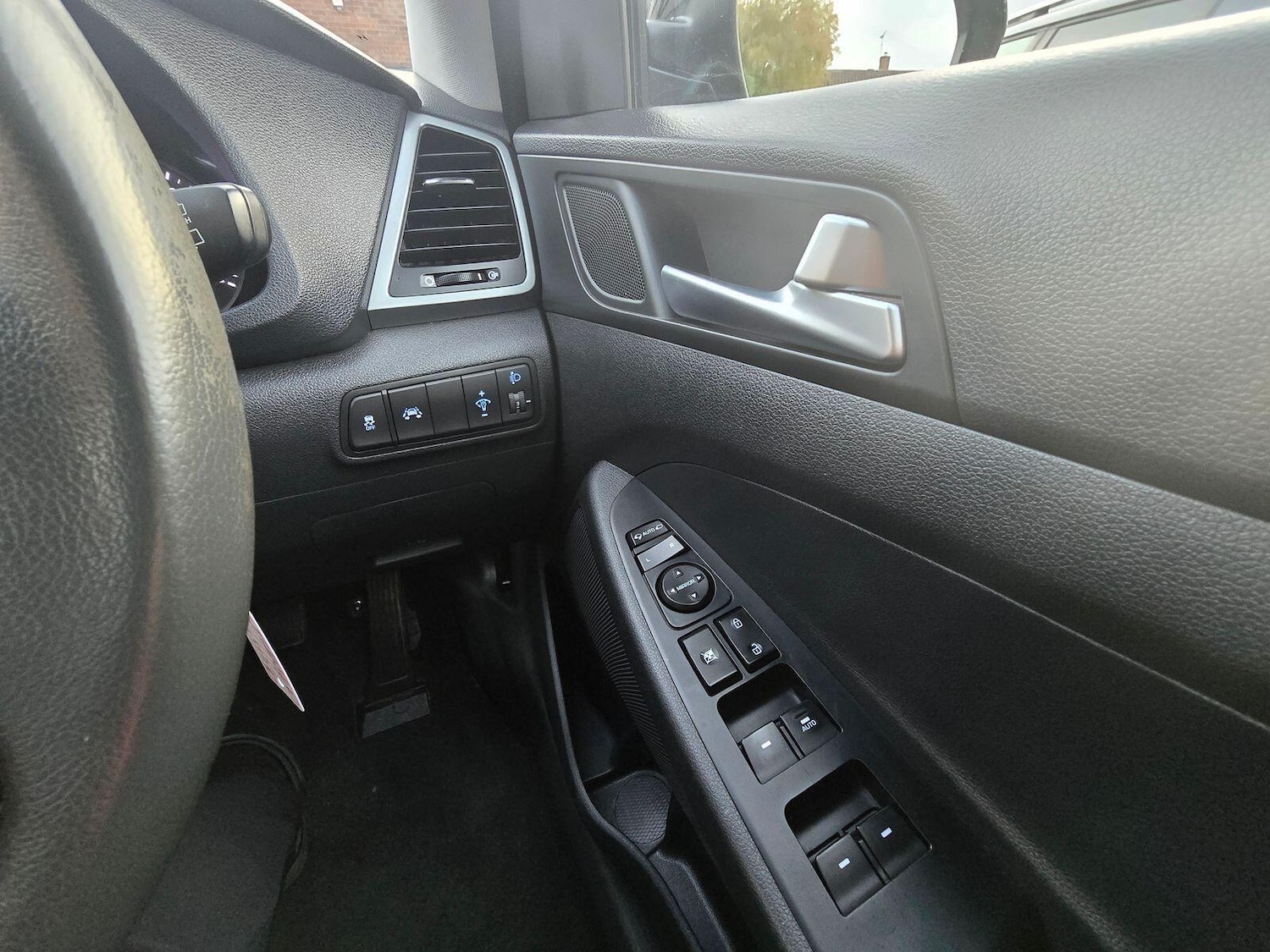 Used Hyundai TUCSON 2017 for sale - 76021208: Photo 21