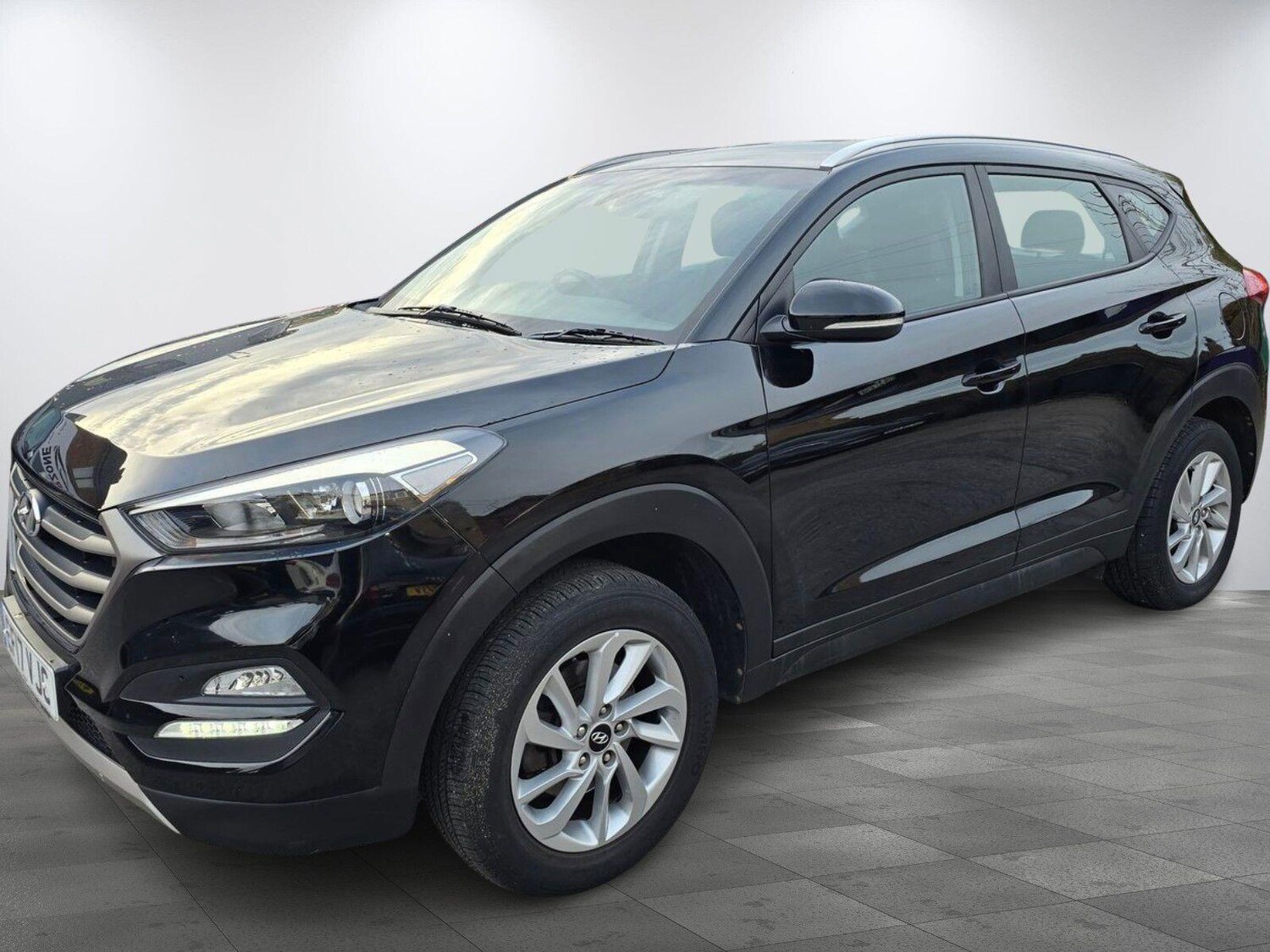 Used Hyundai TUCSON 2017 for sale - 76021208: Photo 3
