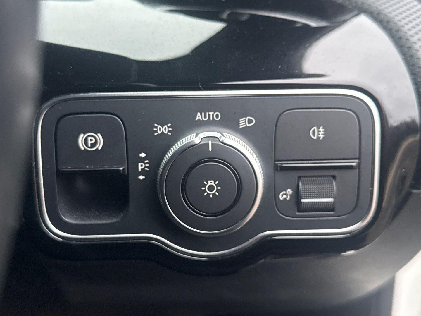 Used Mercedes-Benz A-Class 2018 for sale - 76886948: Photo 24