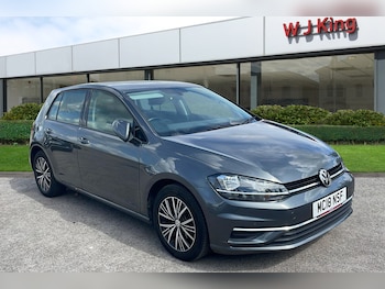 Used Volkswagen Golf 2018 for sale - 75834117: Photo