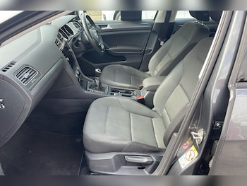 Used Volkswagen Golf 2018 for sale - 75834117: Photo
