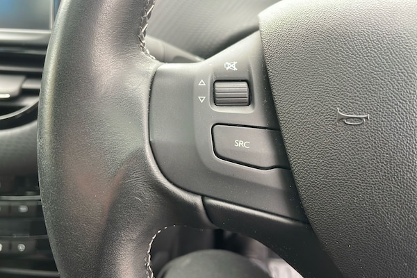 Used Peugeot 208 2019 for sale - 76133400: Photo 26