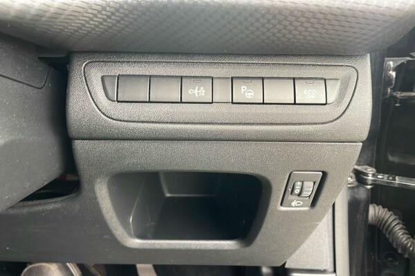 Used Peugeot 208 2019 for sale - 76133400: Photo 28