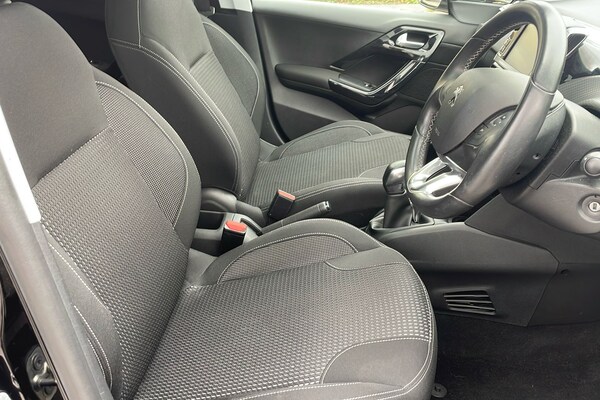 Used Peugeot 208 2019 for sale - 76133400: Photo 29