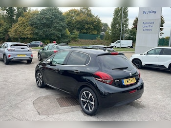 Used Peugeot 208 2019 for sale - 76133400: Photo