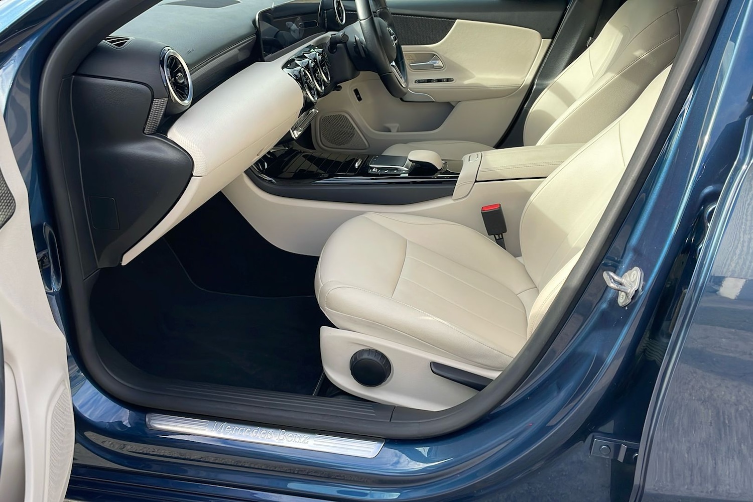 Used Mercedes-Benz A-Class 2022 for sale - 76106722: Photo 3