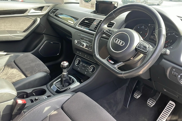 Used Audi Q3 2017 for sale - 75699353: Photo 11