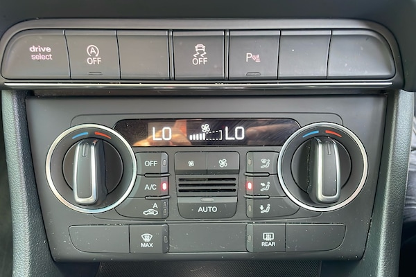 Used Audi Q3 2017 for sale - 75699353: Photo 19