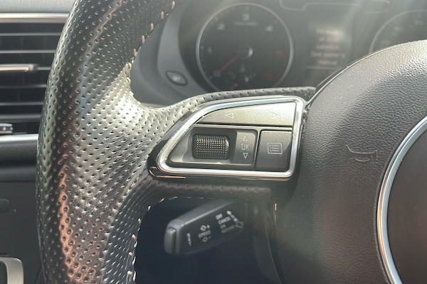 Used Audi Q3 2017 for sale - 75699353: Photo 25
