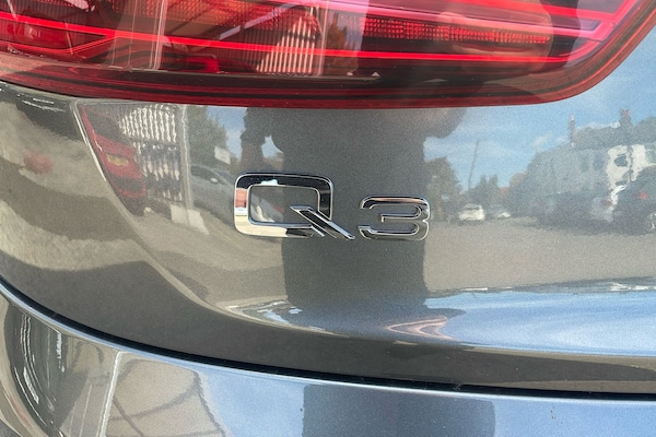 Used Audi Q3 2017 for sale - 75699353: Photo 47
