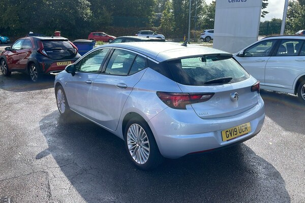 Used Vauxhall Astra 2019 for sale - 75673755: Photo 2