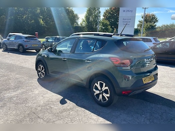 Used Dacia Sandero Stepway 2023 for sale - 76004188: Photo 2