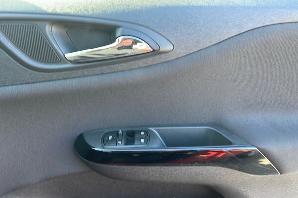 Used Vauxhall Corsa 2016 for sale - 76186185: Photo 20