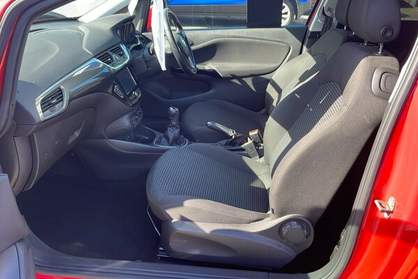 Used Vauxhall Corsa 2016 for sale - 76186185: Photo 3