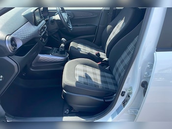 Used Hyundai i10 2023 for sale - 75504266: Photo