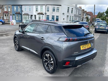Used Peugeot 2008 2021 for sale - 78641110: Photo