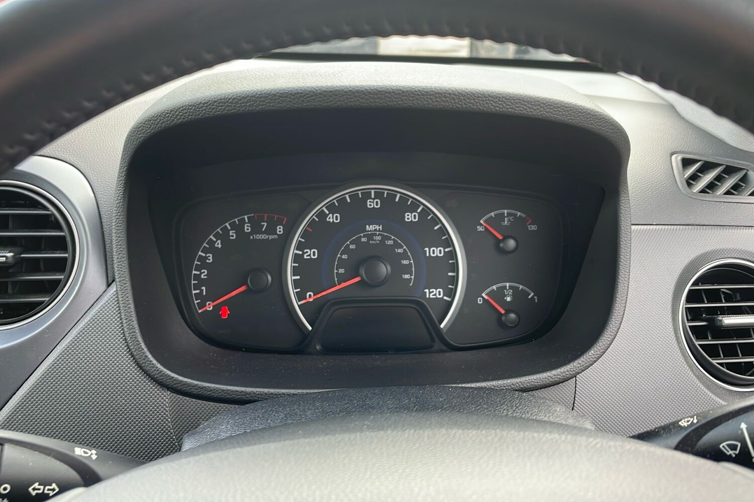 Used Hyundai i10 2018 for sale - 77461068: Photo 20