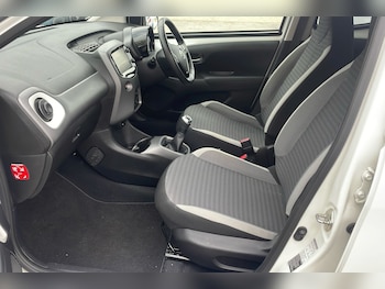 Used Toyota AYGO 2018 for sale - 75440377: Photo