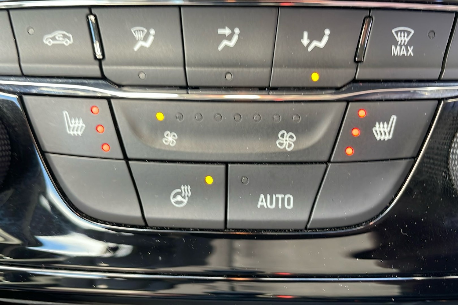 Used Vauxhall Astra 2019 for sale - 76910907: Photo 19