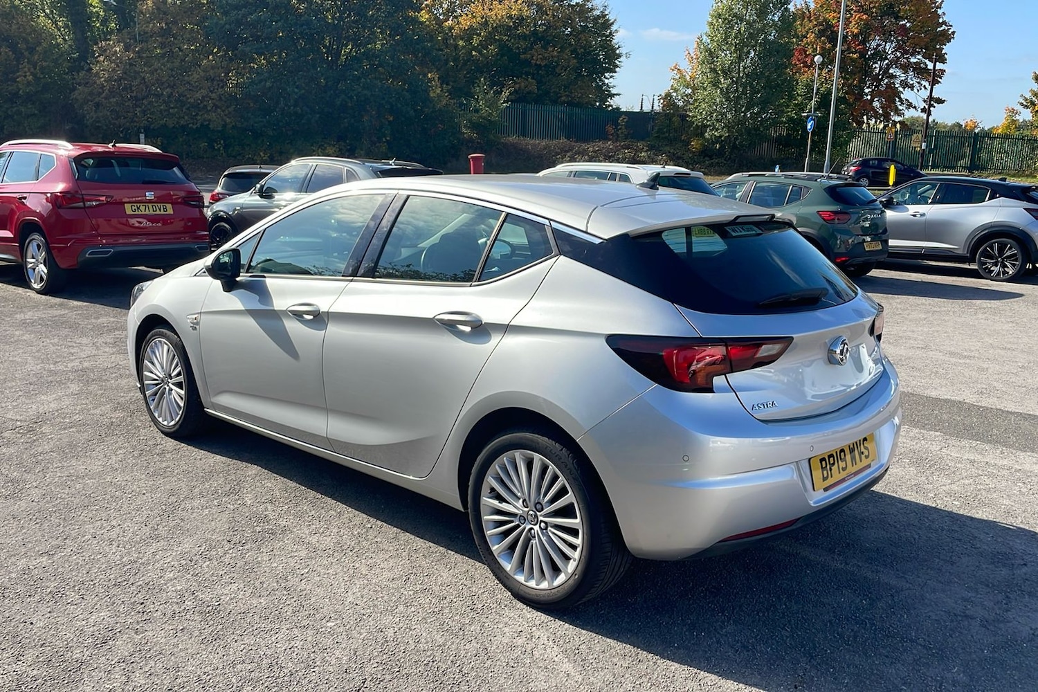 Used Vauxhall Astra 2019 for sale - 76910907: Photo 2