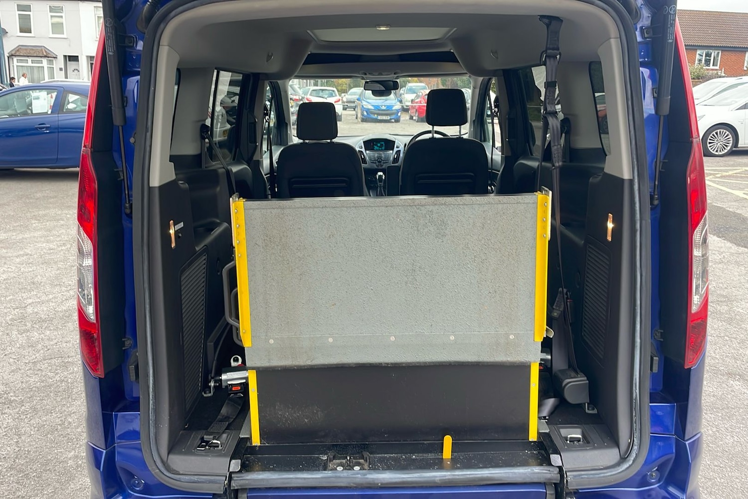 Used Ford Grand Tourneo Connect 2017 for sale - 76554828: Photo 11