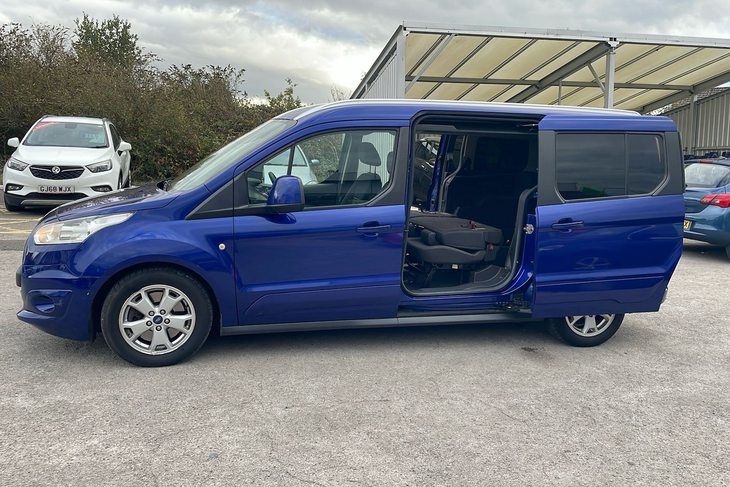 Used Ford Grand Tourneo Connect 2017 for sale - 76554828: Photo 27