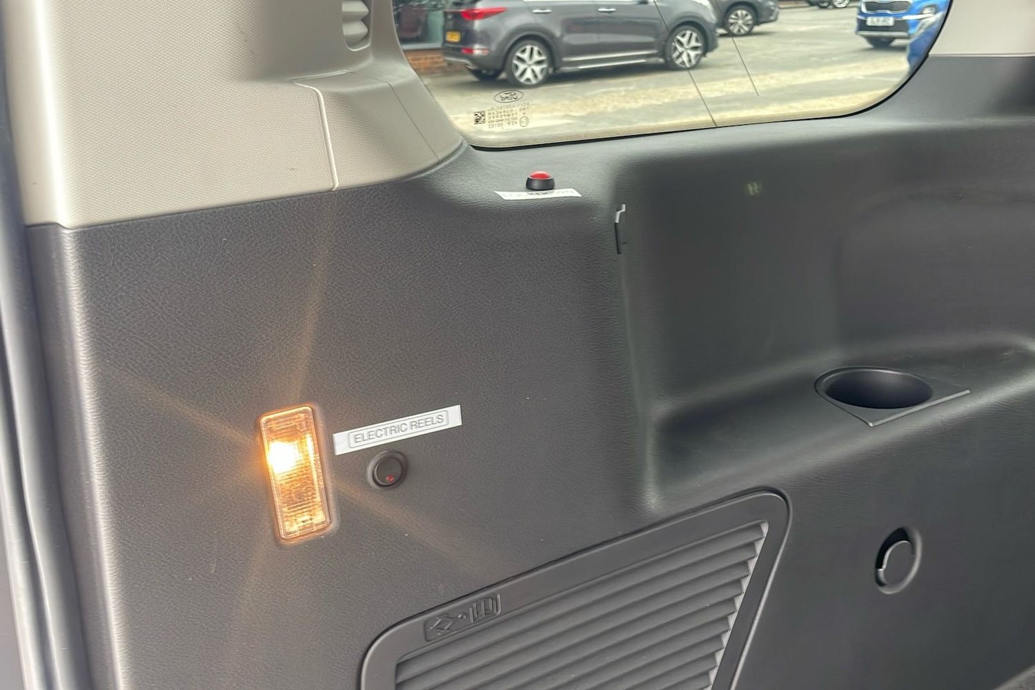 Used Ford Grand Tourneo Connect 2017 for sale - 76554828: Photo 34