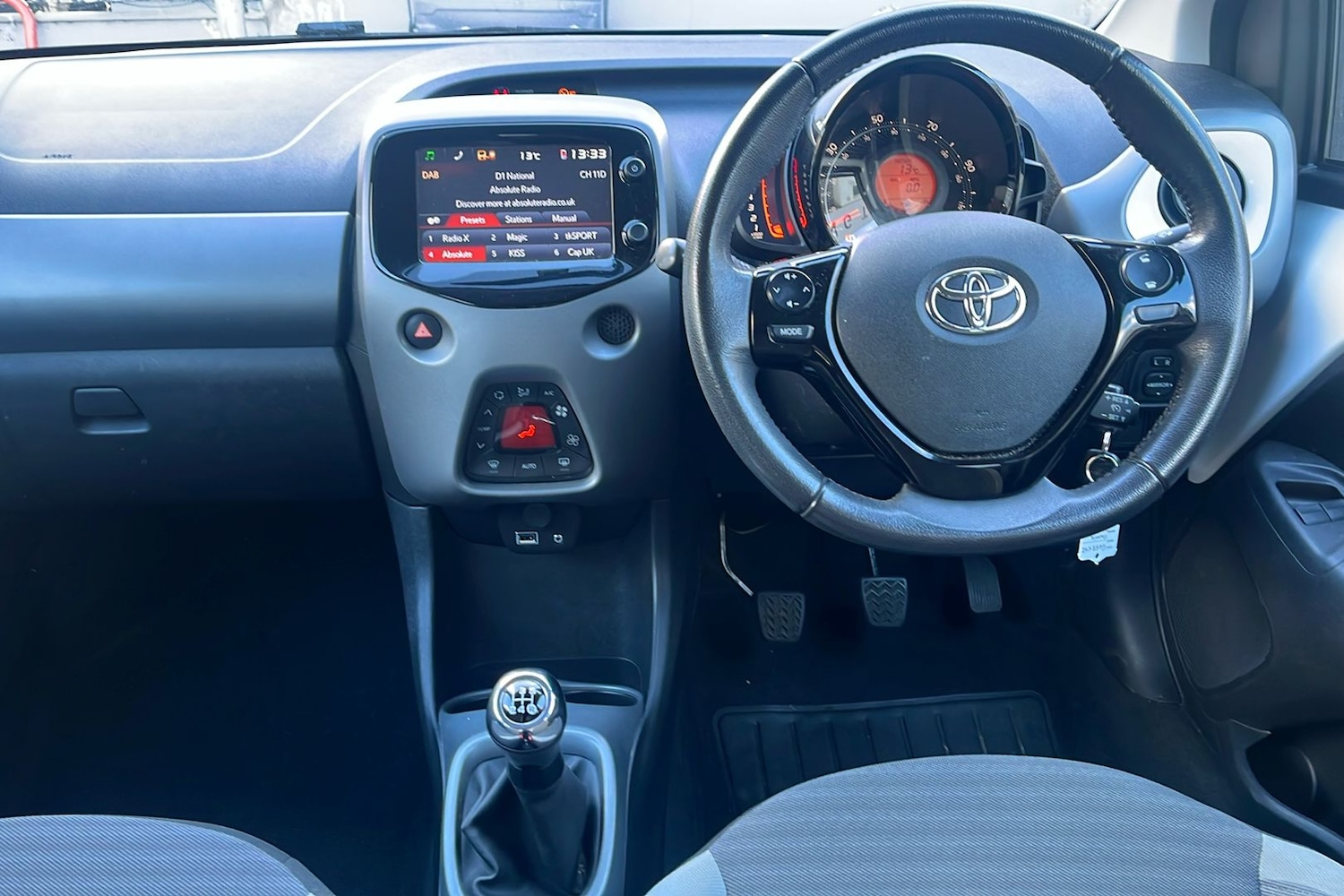 Used Toyota AYGO 2018 for sale - 76718639: Photo 11