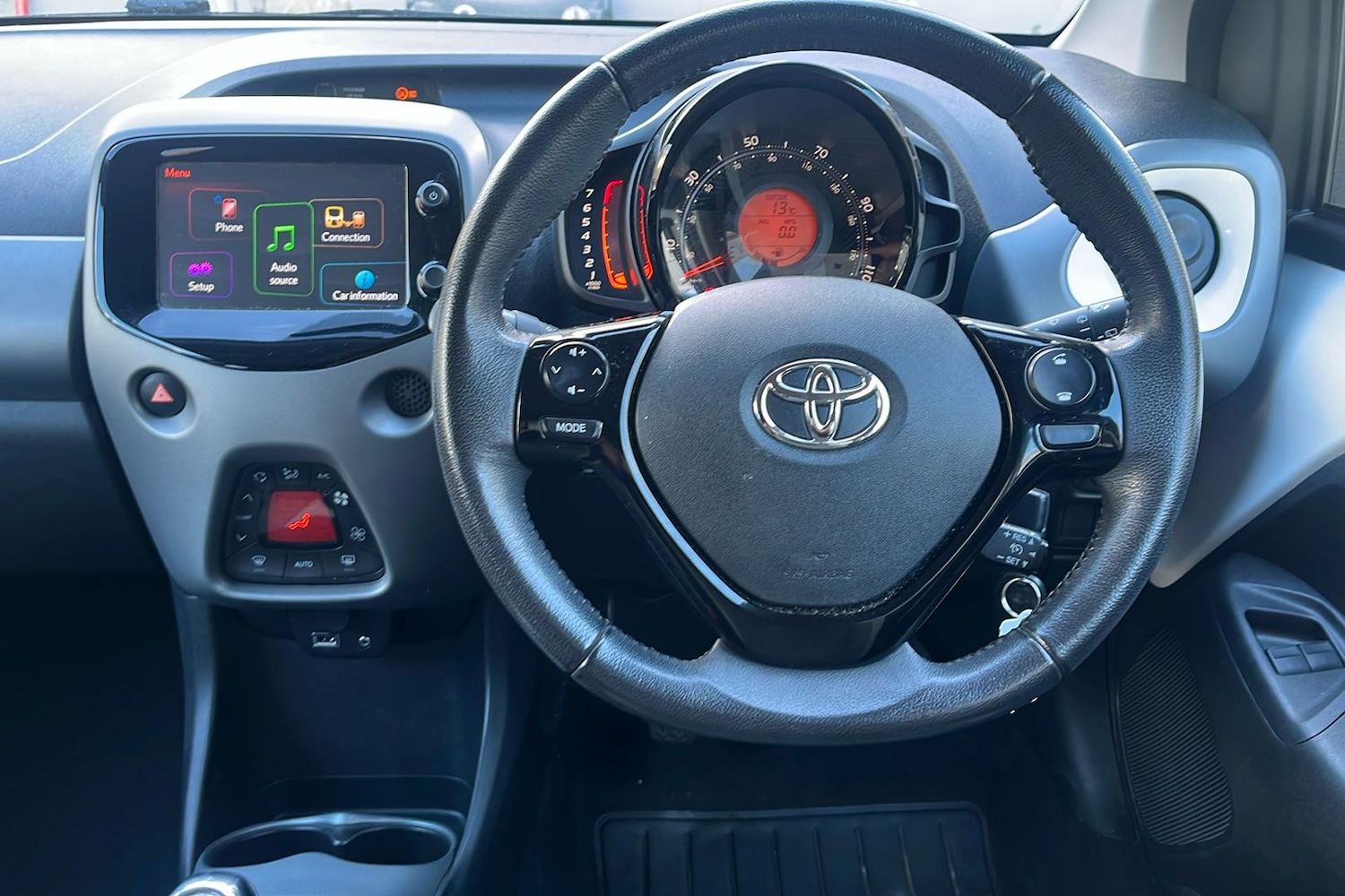 Used Toyota AYGO 2018 for sale - 76718639: Photo 13