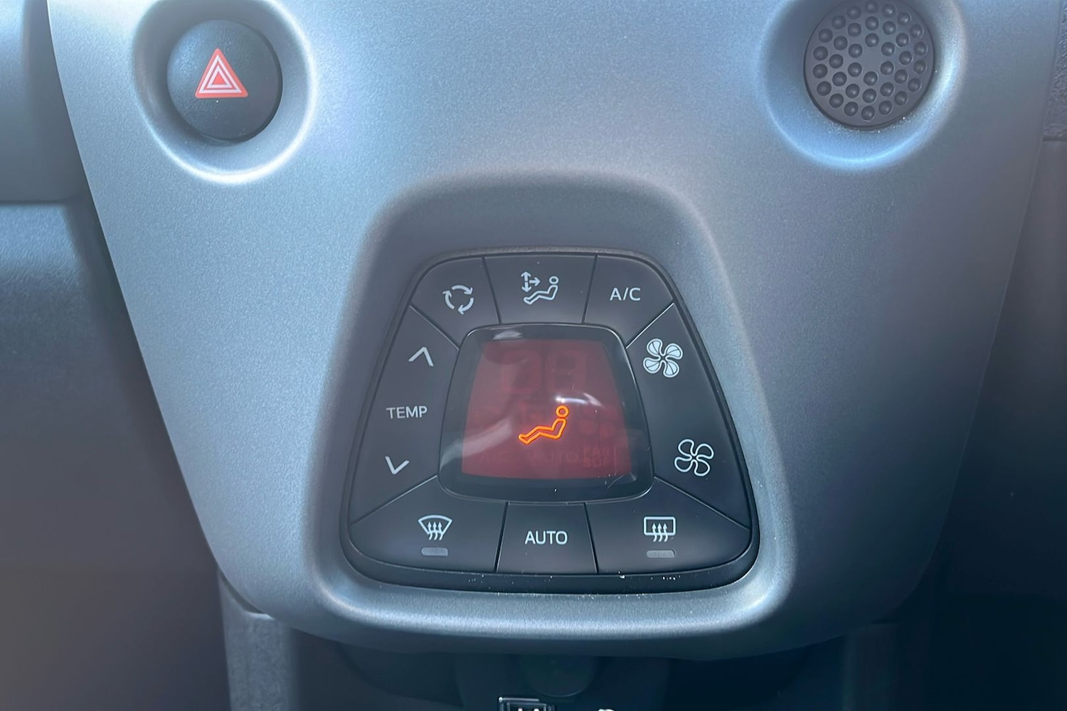 Used Toyota AYGO 2018 for sale - 76718639: Photo 15