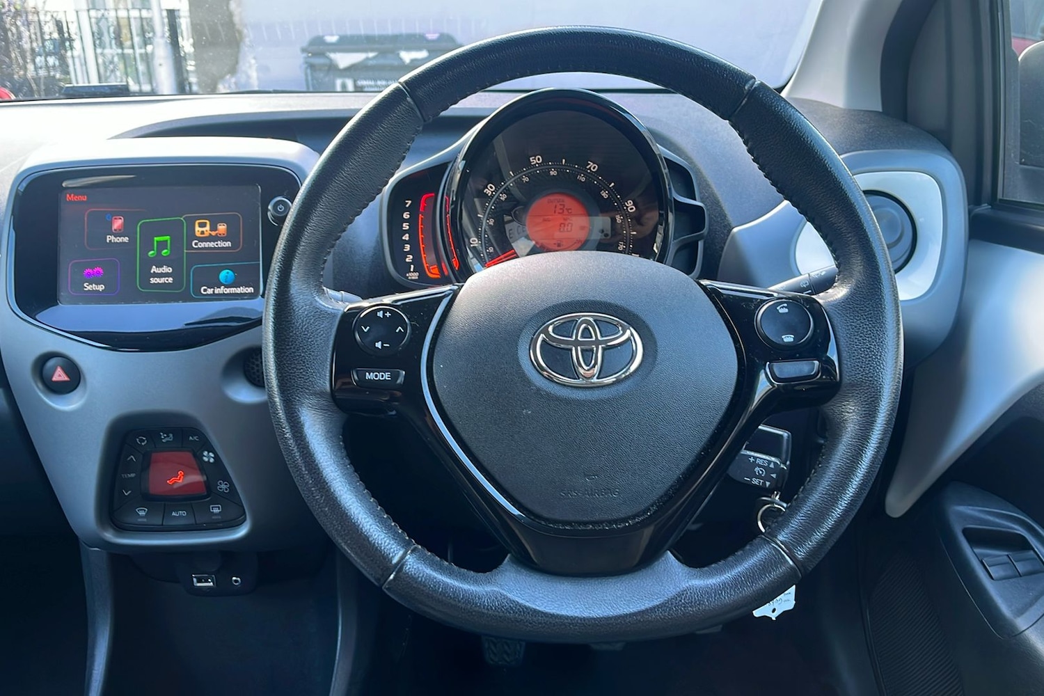 Used Toyota AYGO 2018 for sale - 76718639: Photo 33