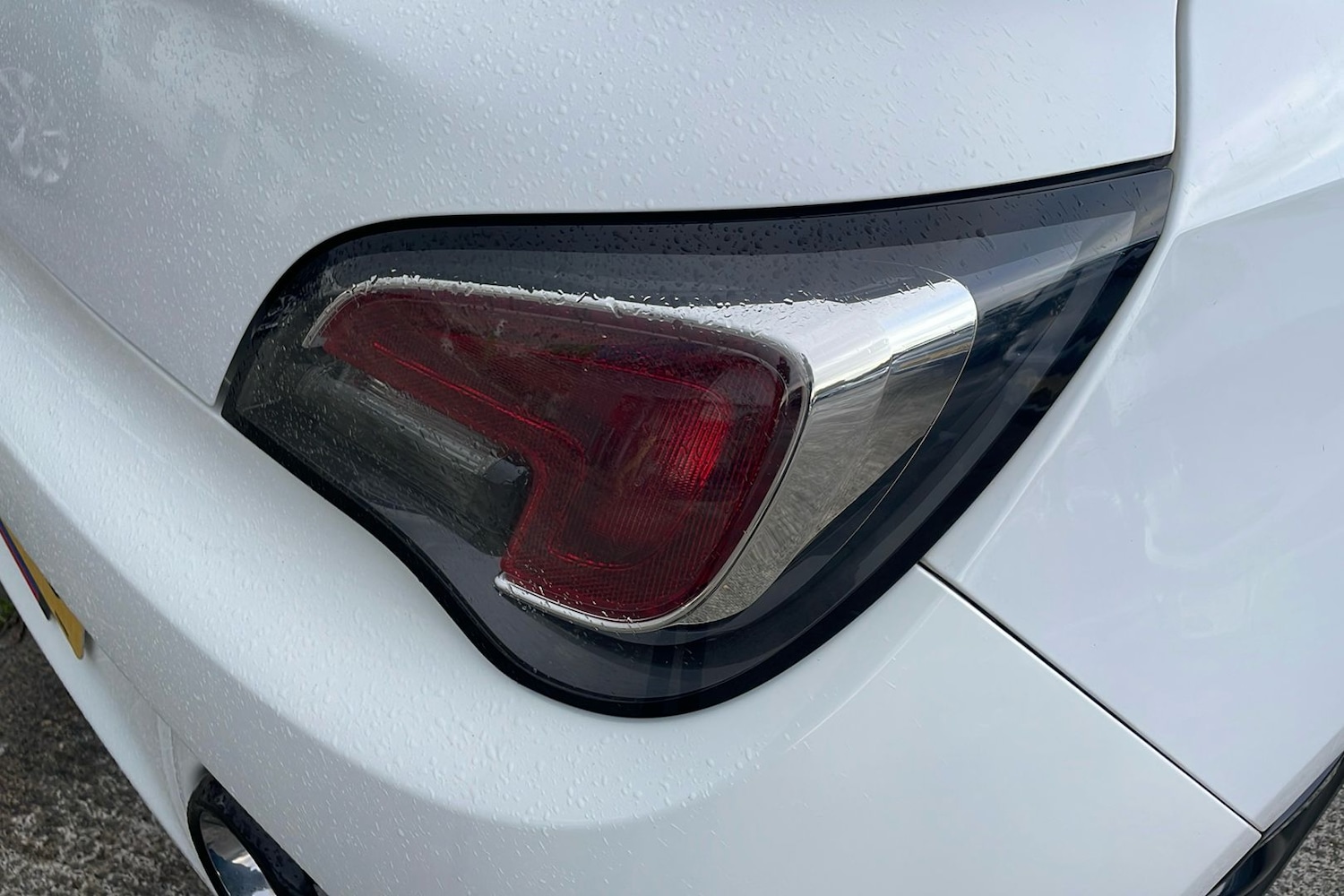 Used Vauxhall ADAM 2018 for sale - 76310330: Photo 9
