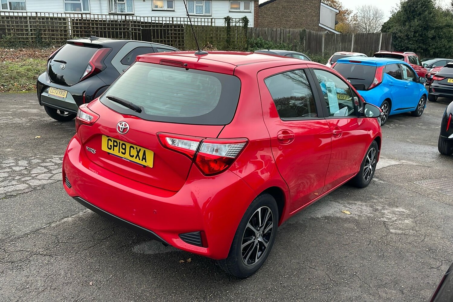 Used Toyota Yaris 2019 for sale - 76705409: Photo 12