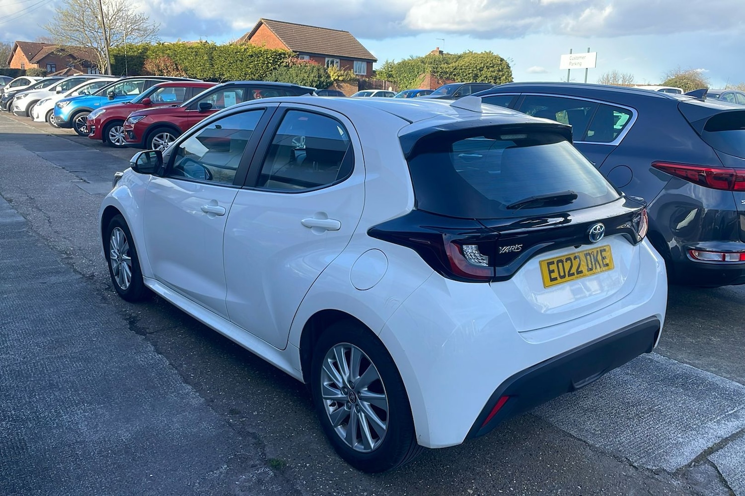 Used Toyota Yaris 2022 for sale - 78012537: Photo 2