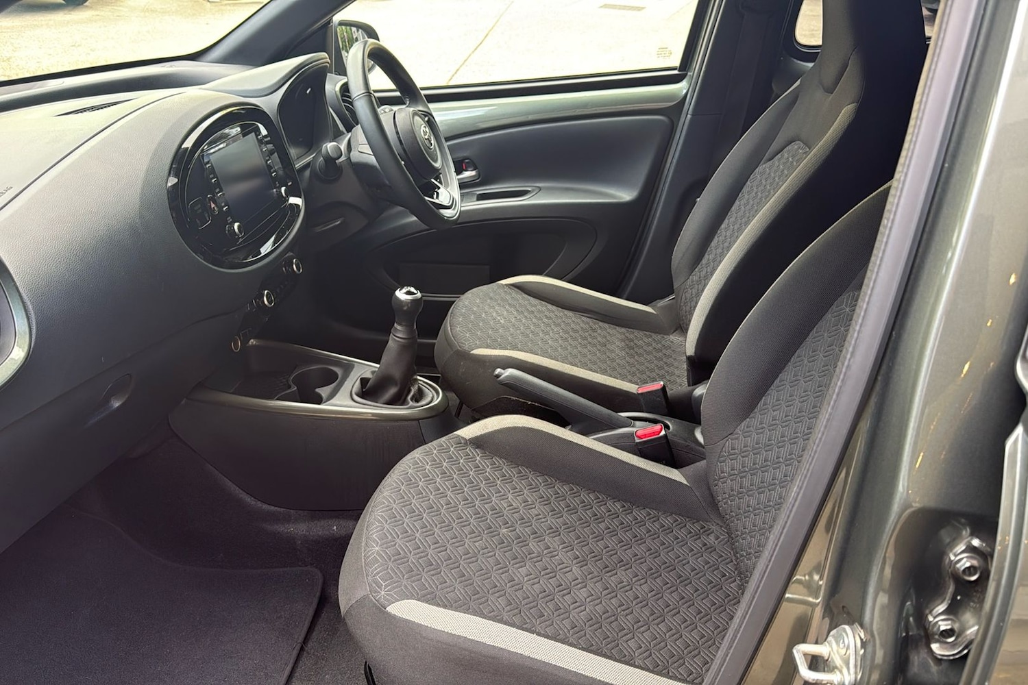 Used Toyota Aygo X 2022 for sale - 76784742: Photo 3