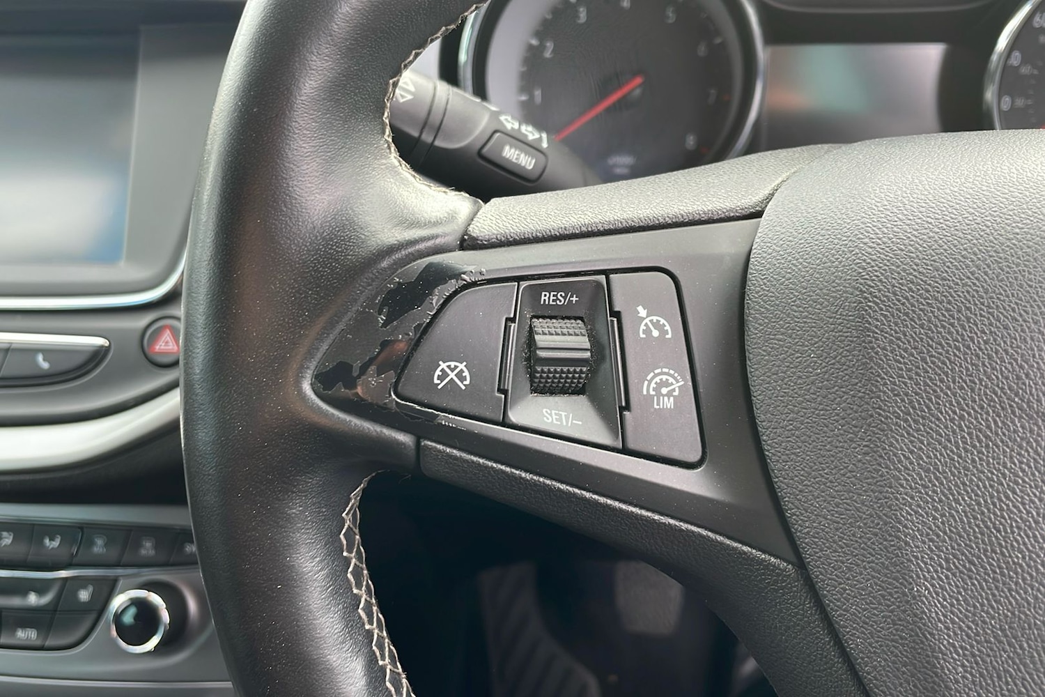 Used Vauxhall Astra 2018 for sale - 76736327: Photo 21