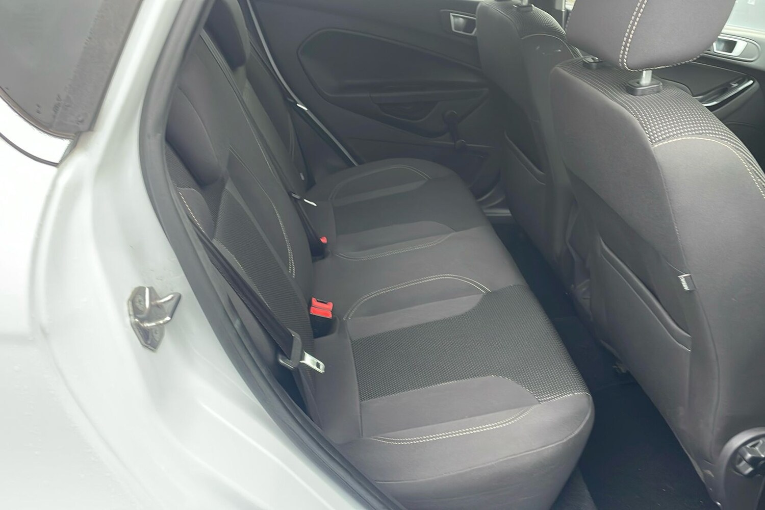 Used Ford Fiesta 2017 for sale - 77392499: Photo 12