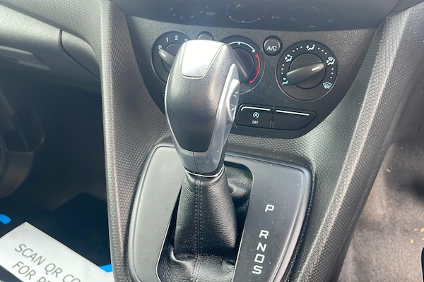 Used Ford Grand Tourneo Connect 2017 for sale - 76280753: Photo 17
