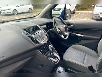 Used Ford Grand Tourneo Connect 2017 for sale - 76280753: Photo